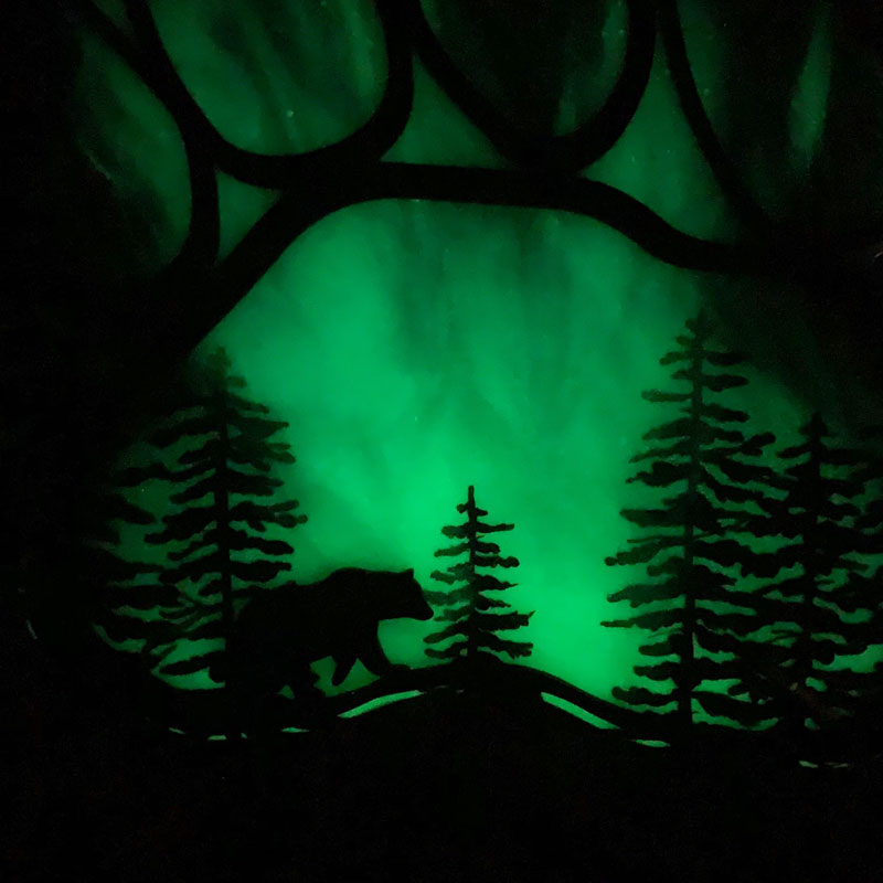 Mini Bear Paw Northern Lights Resin Art