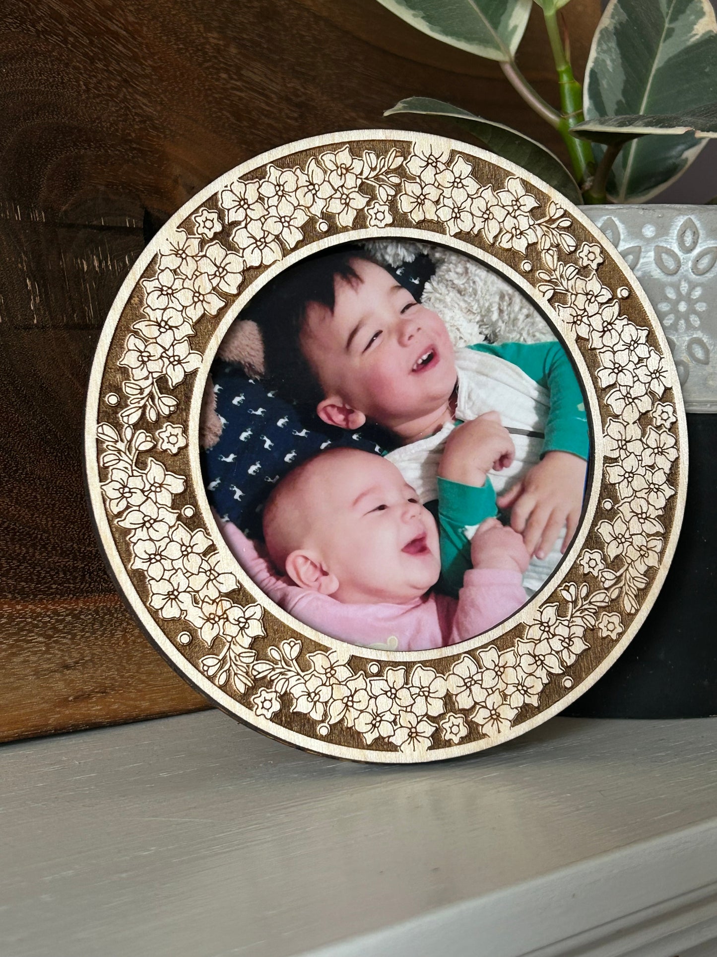 Engraved Delphinium Wreath Wooden Photo Frame