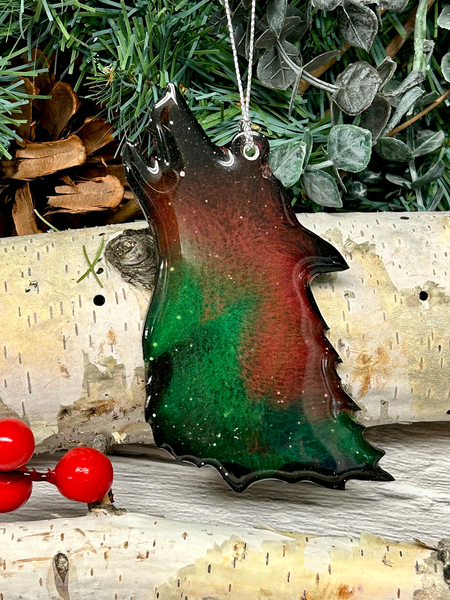2025 Aurora Wolf Resin Art Christmas Ornament