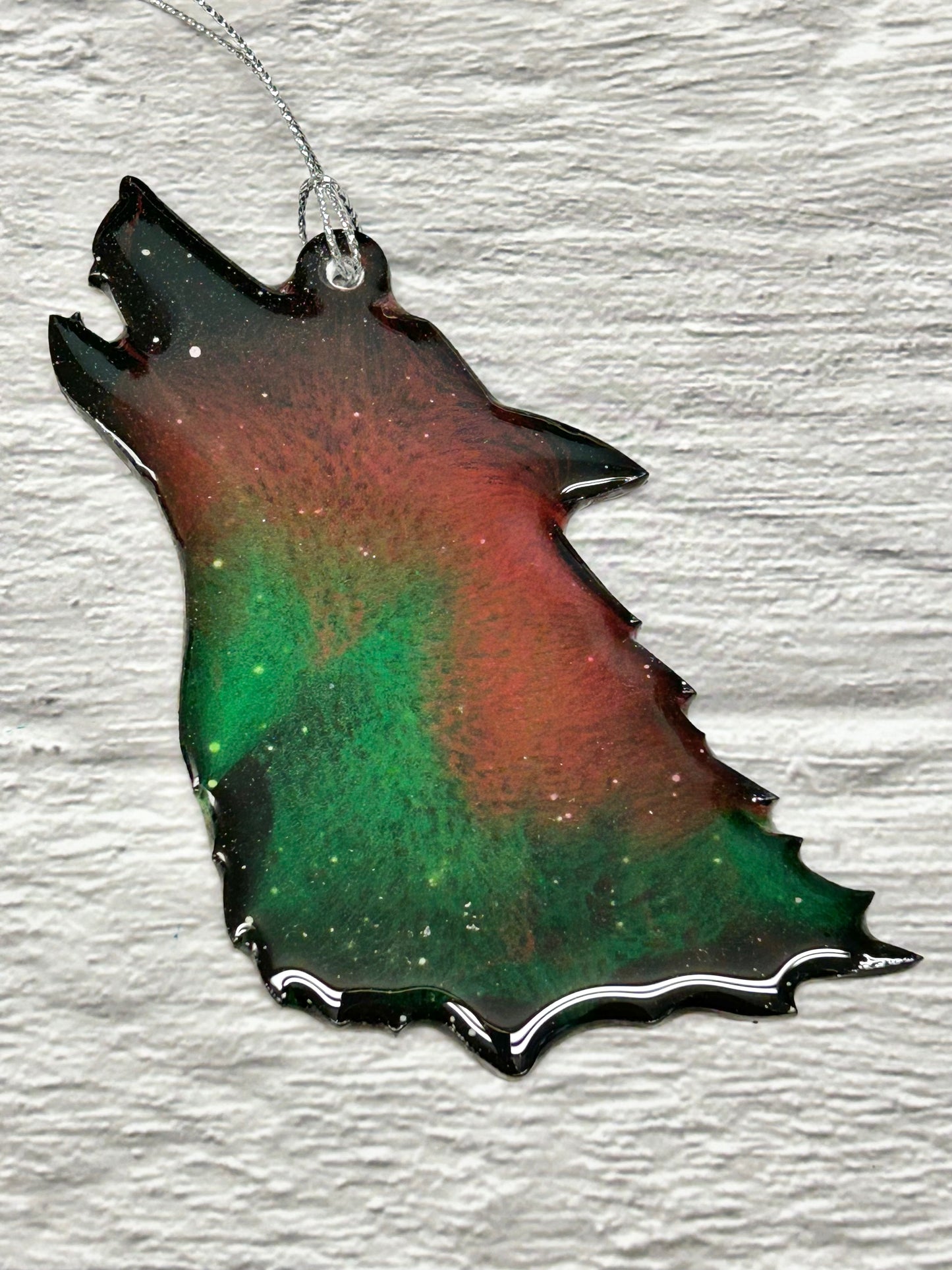 2025 Aurora Wolf Resin Art Christmas Ornament