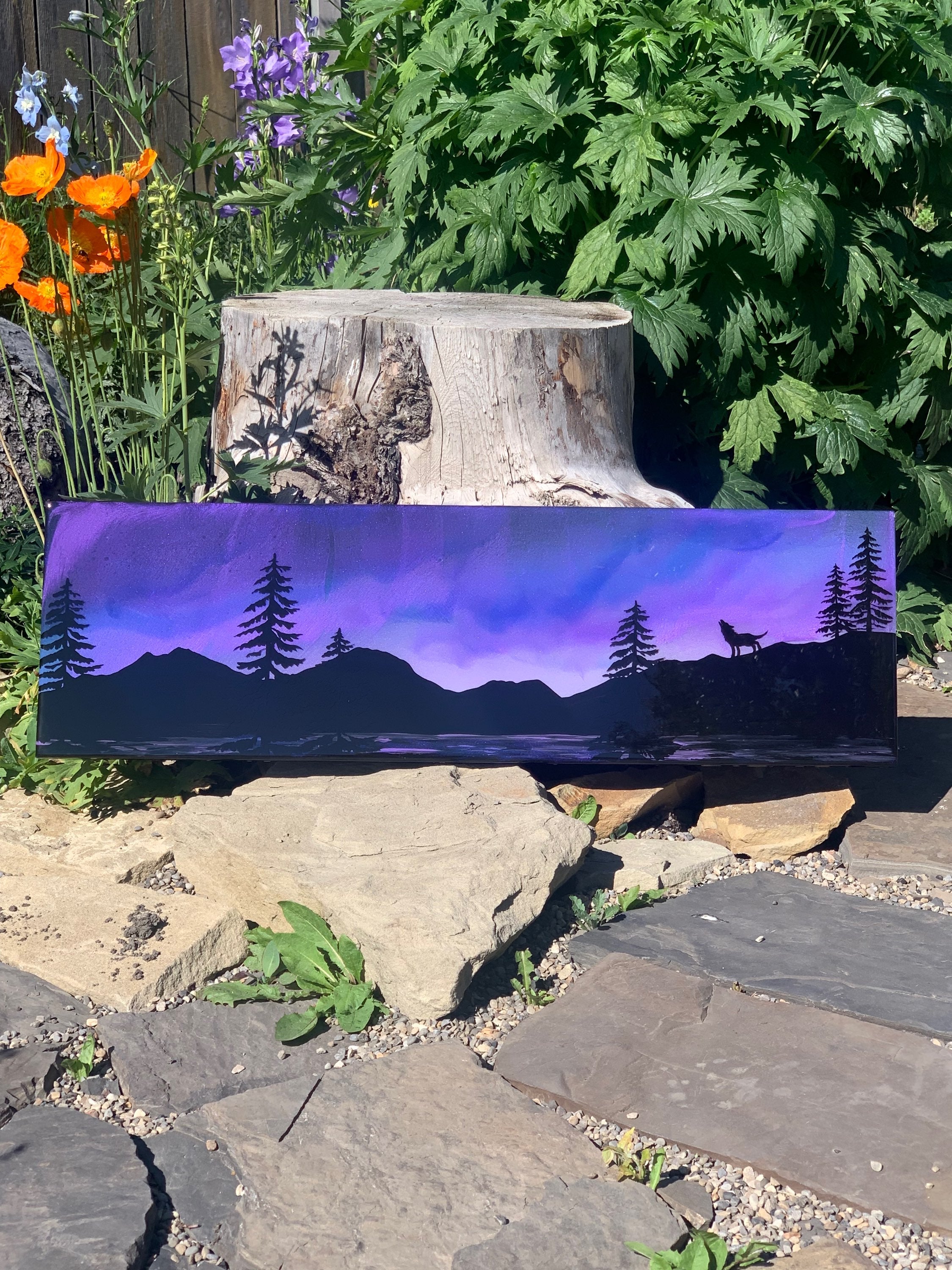 Kiore Northern Lights Wolf Resin Art